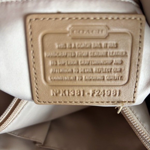 Coach Campbell Belle Tan Leather Shoulder Tote with Scarf - Picture 3 of 12